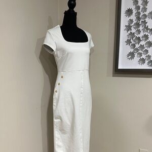 *KAREN MILLEN* White Short Sleeve Dress w/ Gold Accents Size 10
